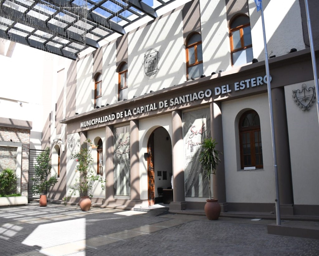 Aumento de sueldo del 42,4% y pago del bono