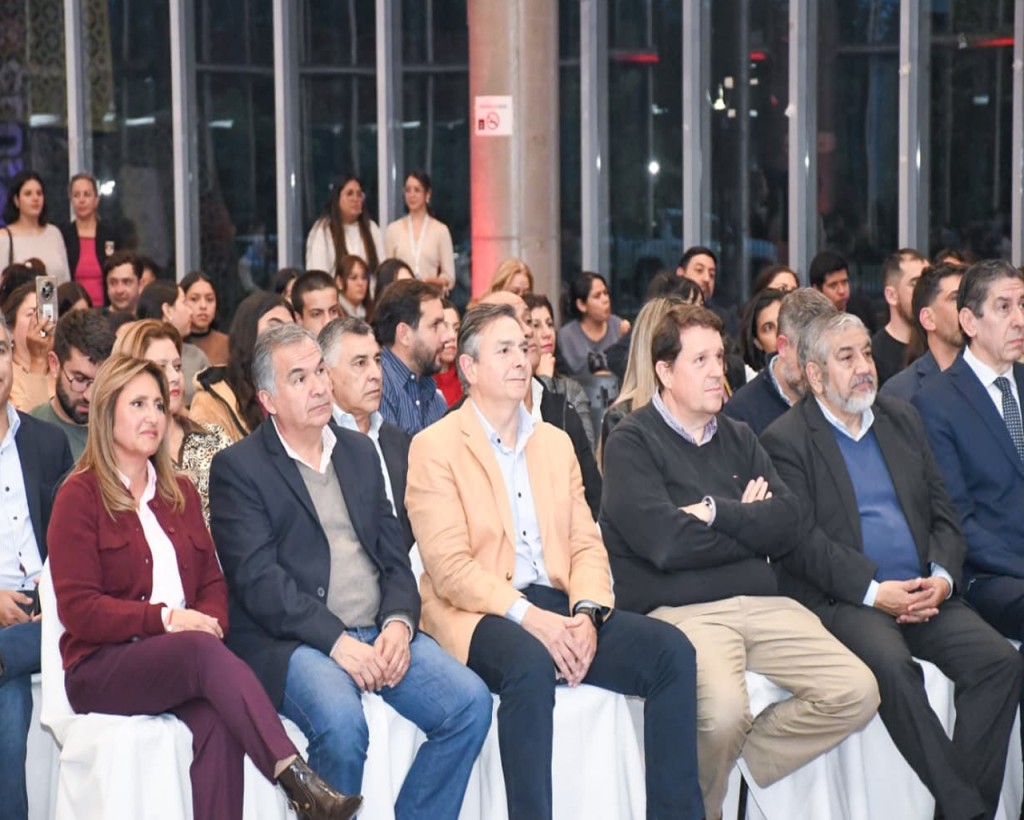 Apertura de la Expo Cluster Santiago del Estero
